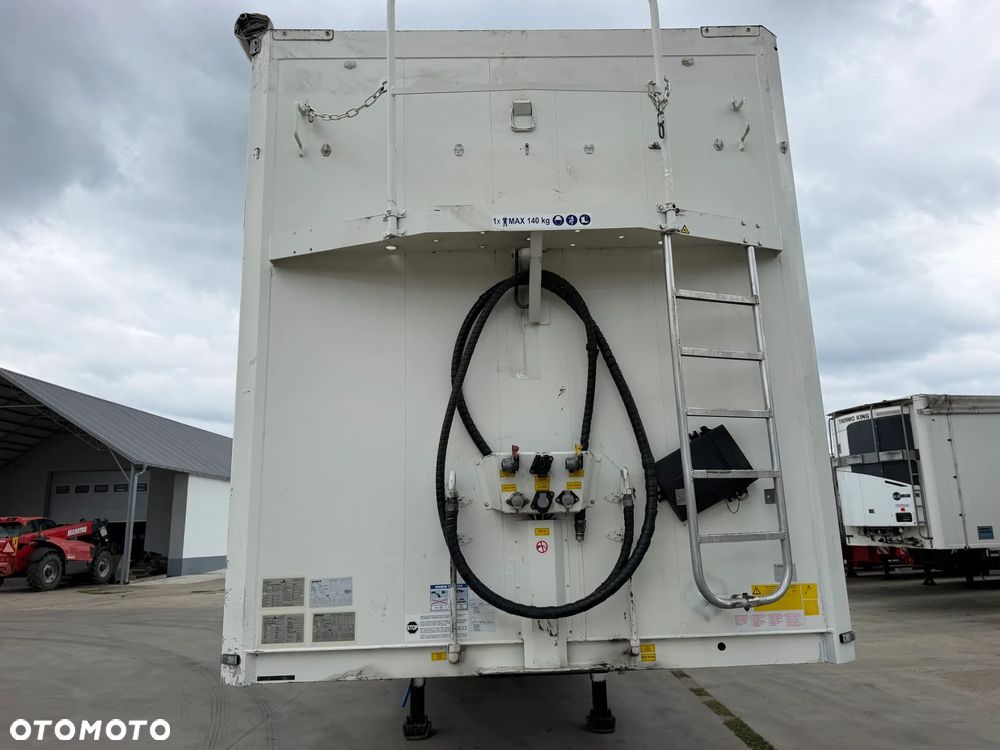 Stas Ruchoma podłoga 94m3 Podłoga 10 mm 2018 rok - 6