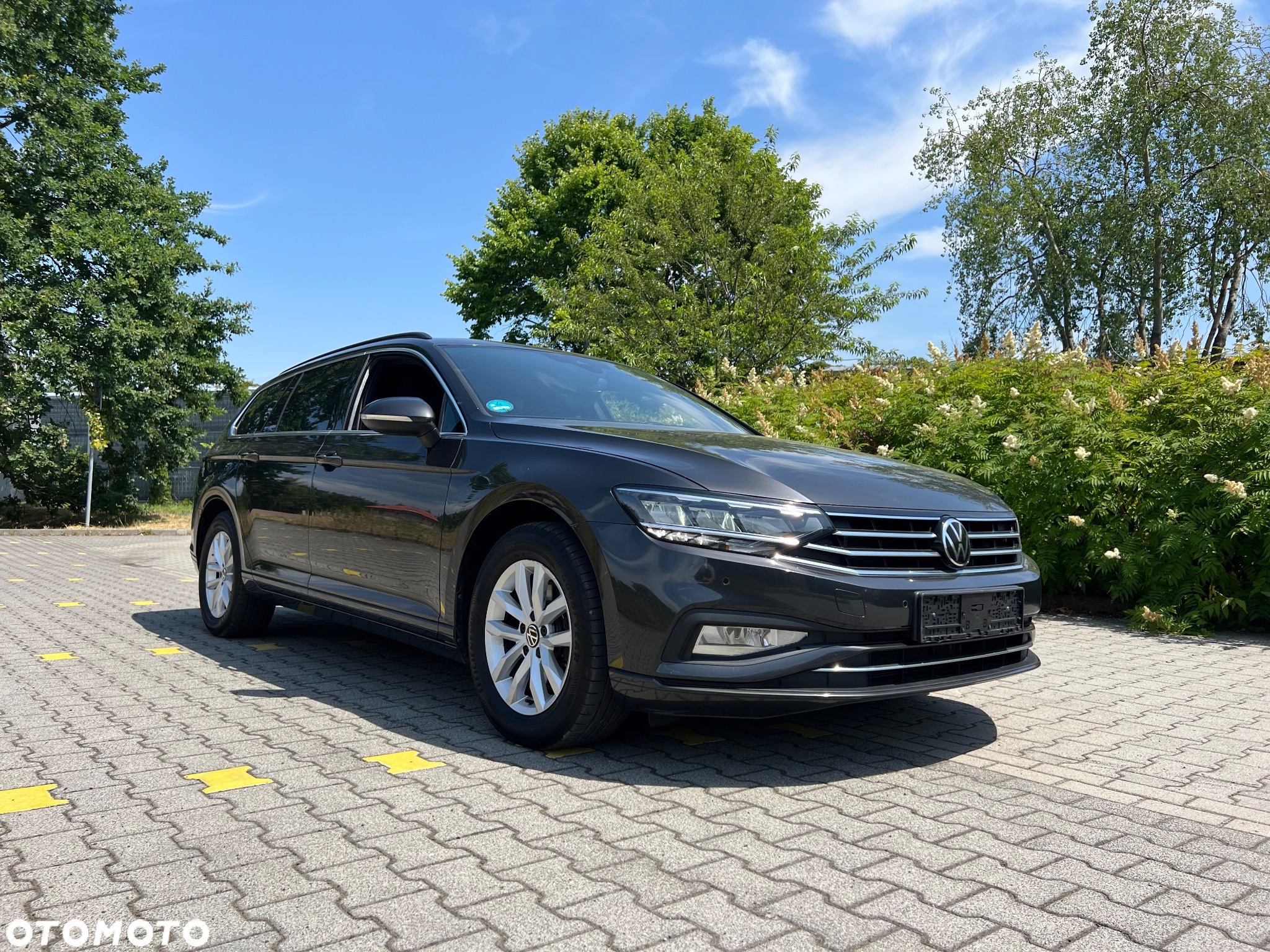 Volkswagen Passat 2.0 TDI Elegance DSG - 9