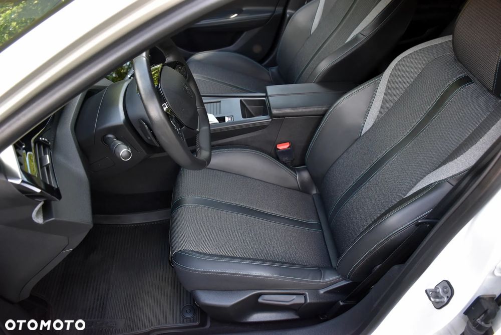 Peugeot 308 BlueHDi 130 EAT8 Stop & Start Allure Business-Paket - 18