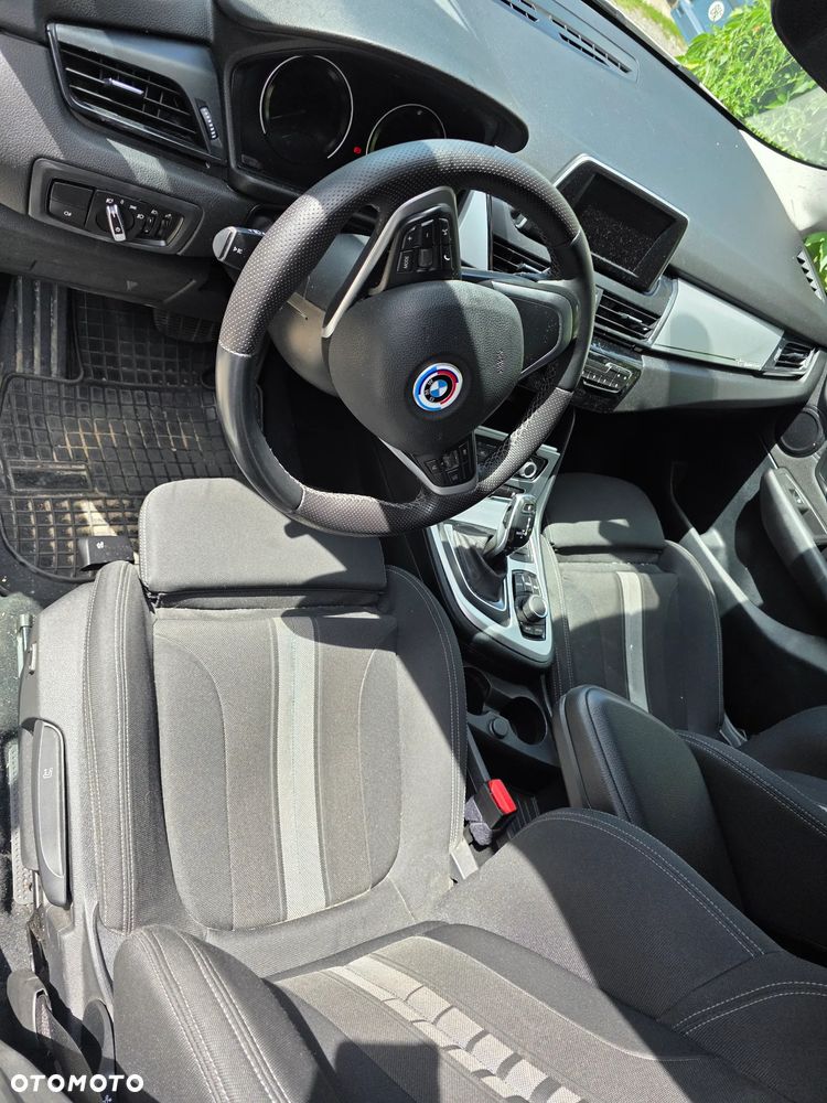 BMW Seria 2 218d Advantage - 10