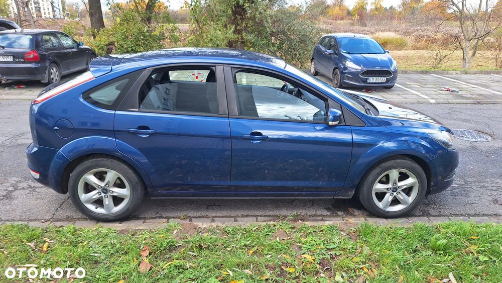 Ford Focus 1.8 FF Ambiente - 6