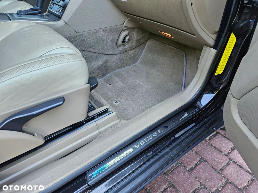 Volvo XC 90 - 13