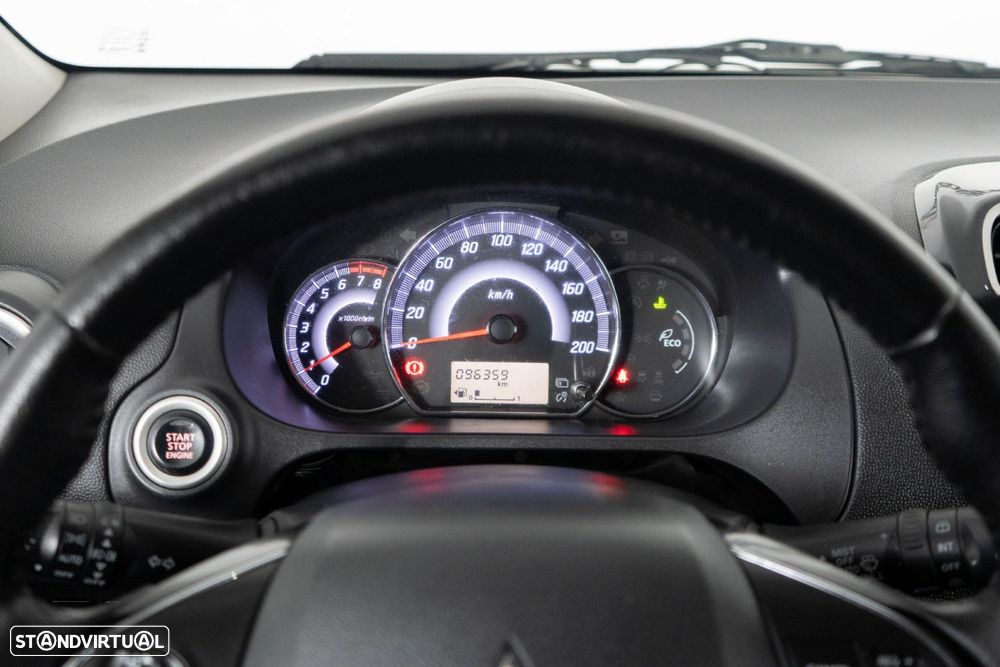 Mitsubishi Space Star 1.2 Intense - 22