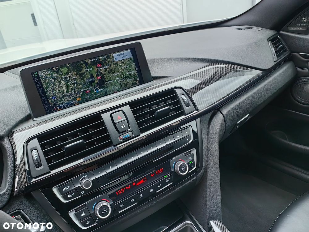 BMW M4 Coupe DKG - 23