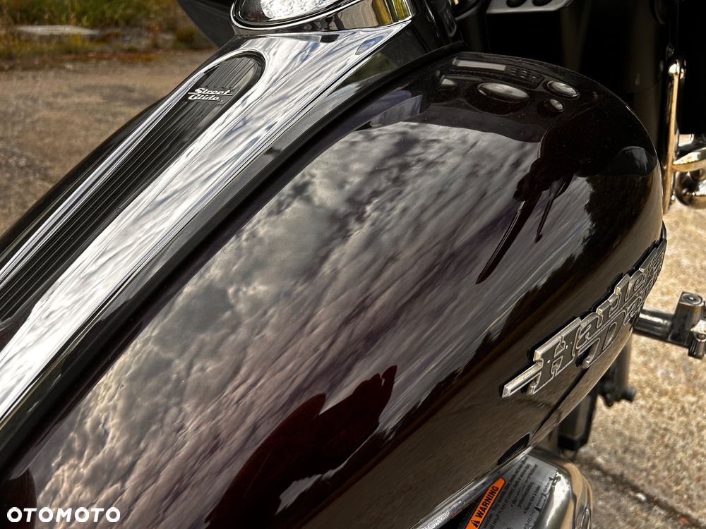 Harley-Davidson Touring Street Glide - 9