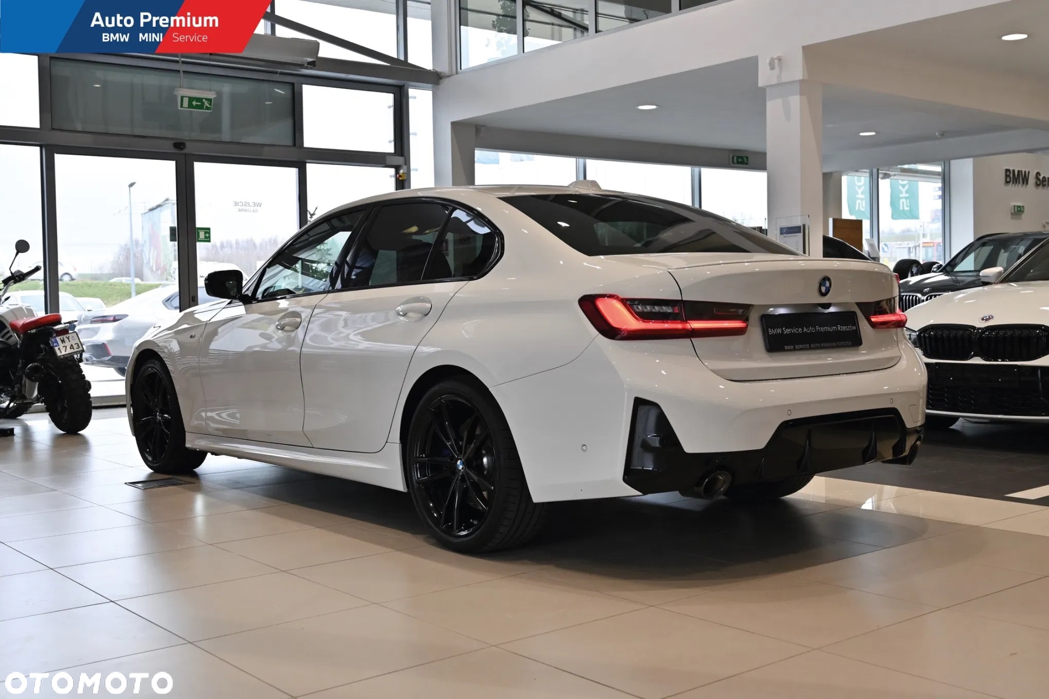 BMW Seria 3 330i xDrive M Sport - 18