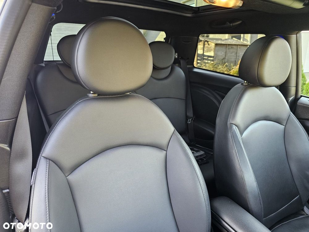 MINI Cooper S 50 Mayfair - 24