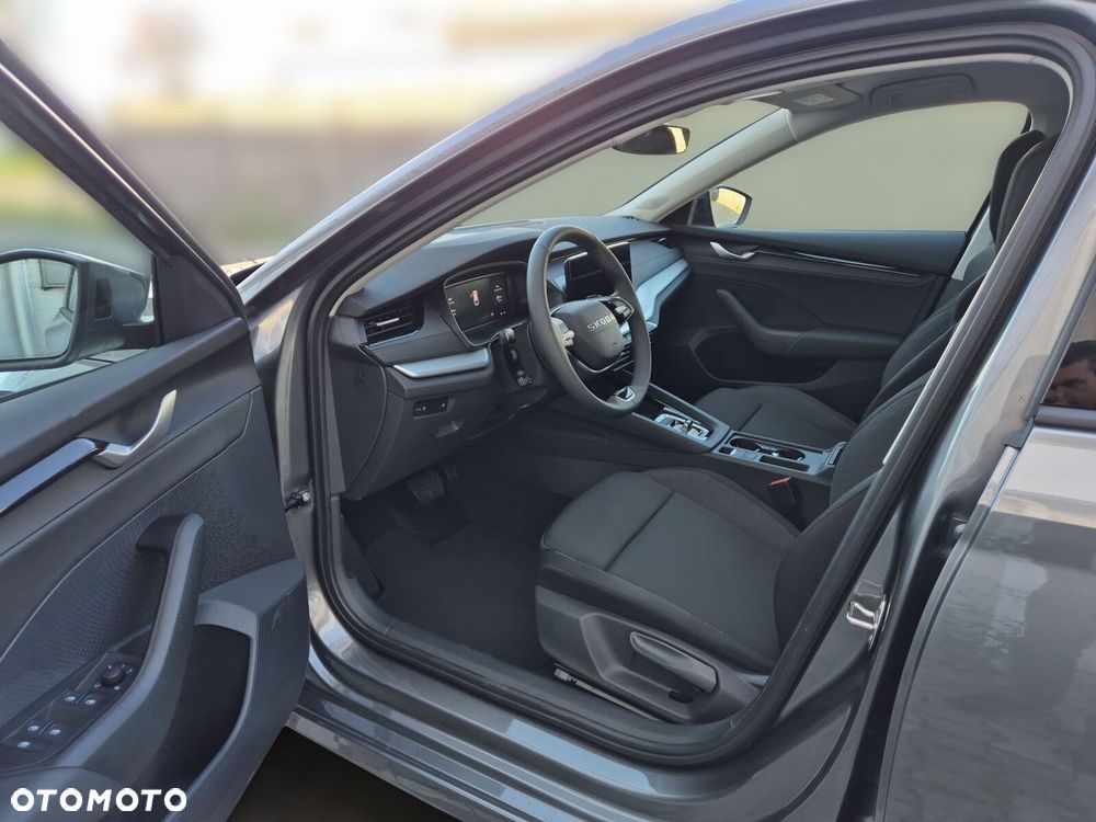 Skoda Octavia 2.0 TDI Essence DSG - 12