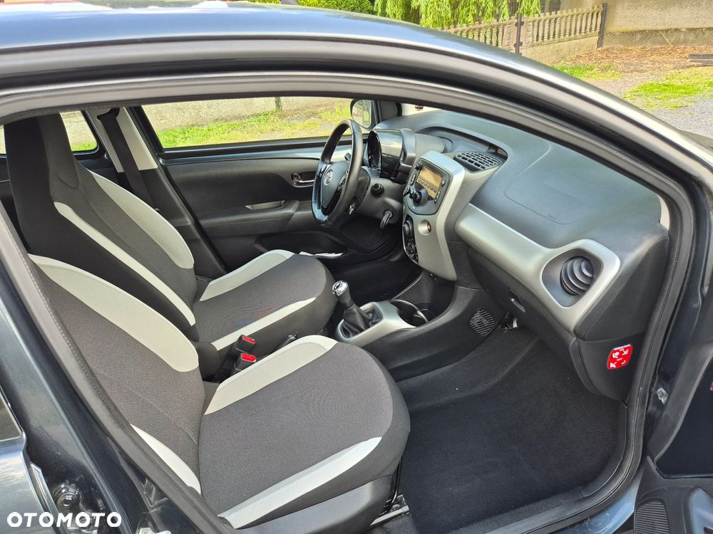 Toyota Aygo x-cite - 12