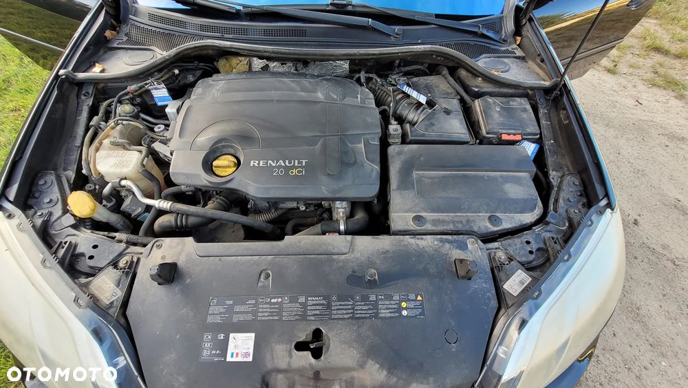 Renault Laguna dCi 175 FAP GT - 22