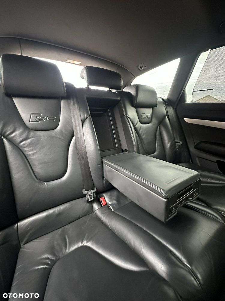 Audi S6 Limousine - 30