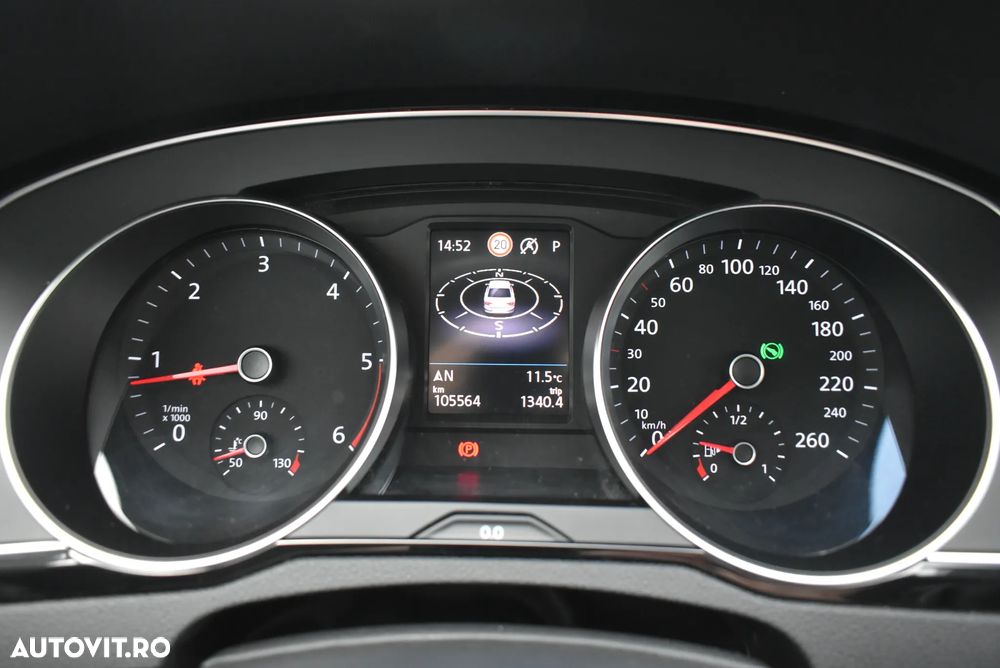 Volkswagen Passat 2.0 TDI DSG Highline - 10