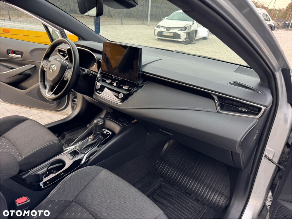 Toyota Corolla 1.8 Hybrid Comfort - 22