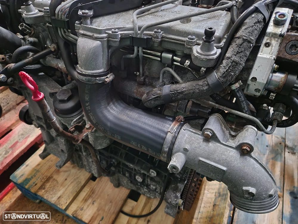 Motor usado D5244T VOLVO XC90 D5 2.4 163CV XC70 S80 S60 V70 - 6
