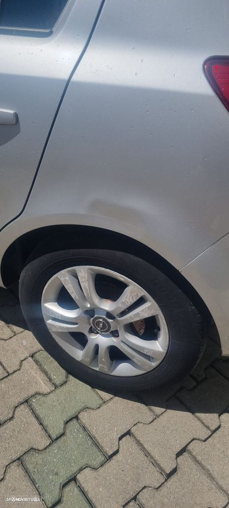 Opel Corsa 1.3 CDTI Enjoy EcoFLEX - 10