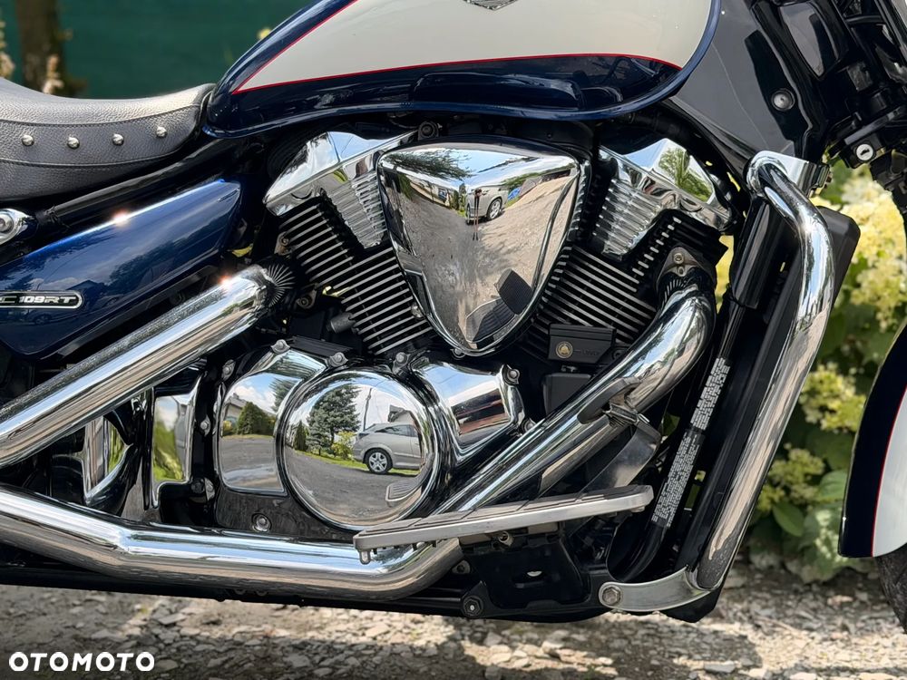 Suzuki Boulevard - 12