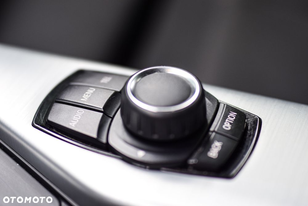 BMW Seria 1 116i Sport Line - 30