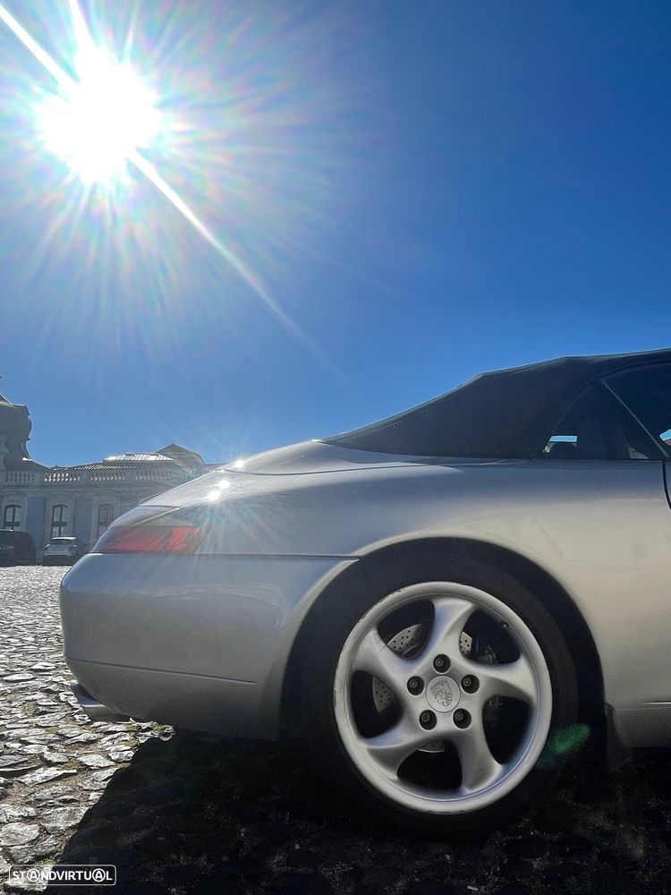 Porsche 911 Série F - 5