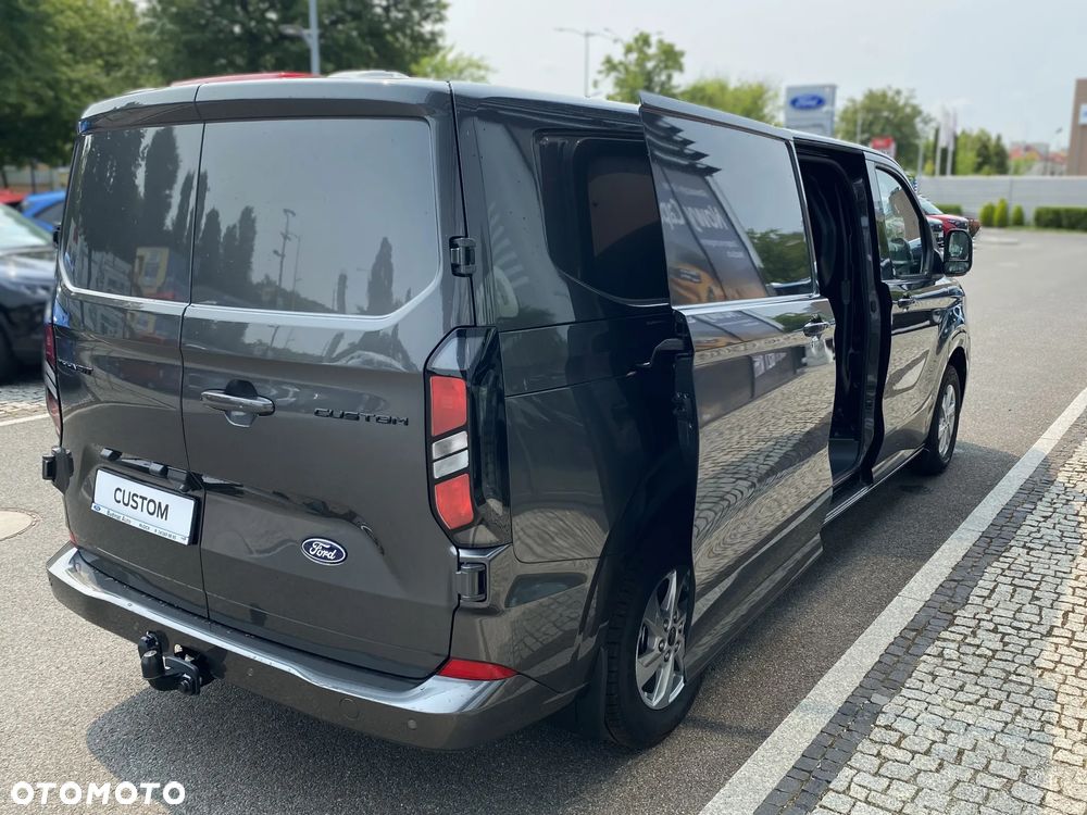 Ford Transit Custom Van Limited - 9