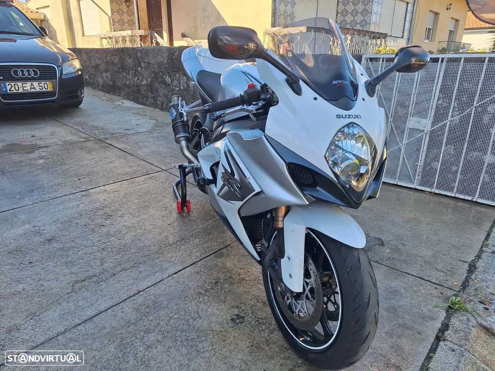 Suzuki GSX-R K8 - 5