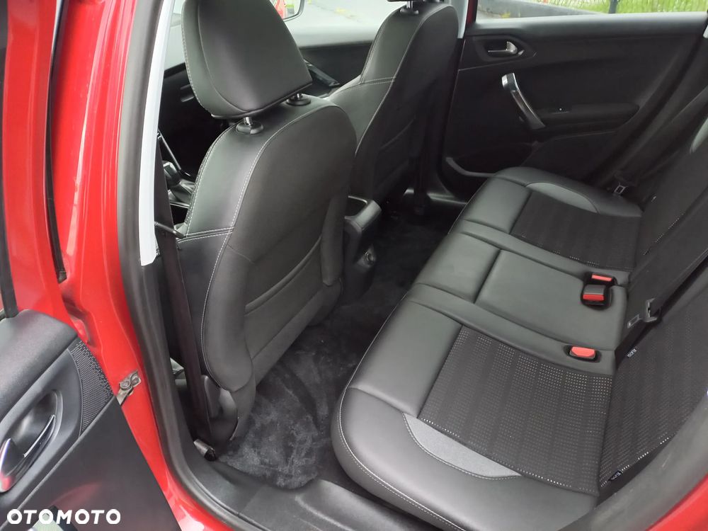 Peugeot 2008 1.2 Pure Tech Access EU6 - 18