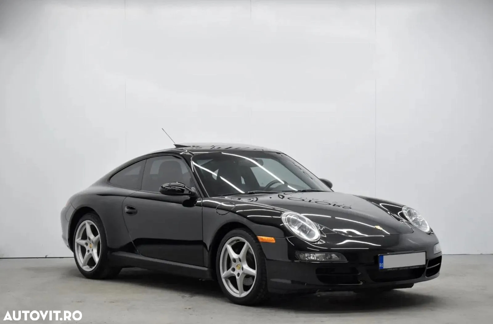 Porsche 911 Carrera 4 Coupe - 6