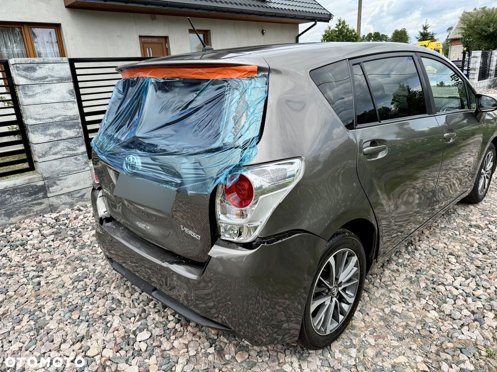 Toyota Verso 1.8 Prestige MS EU6 - 12