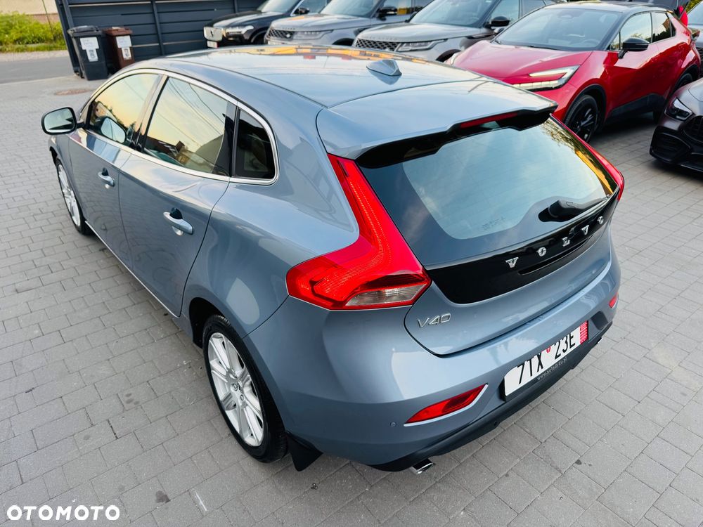 Volvo V40 D3 Geartronic Inscription - 12