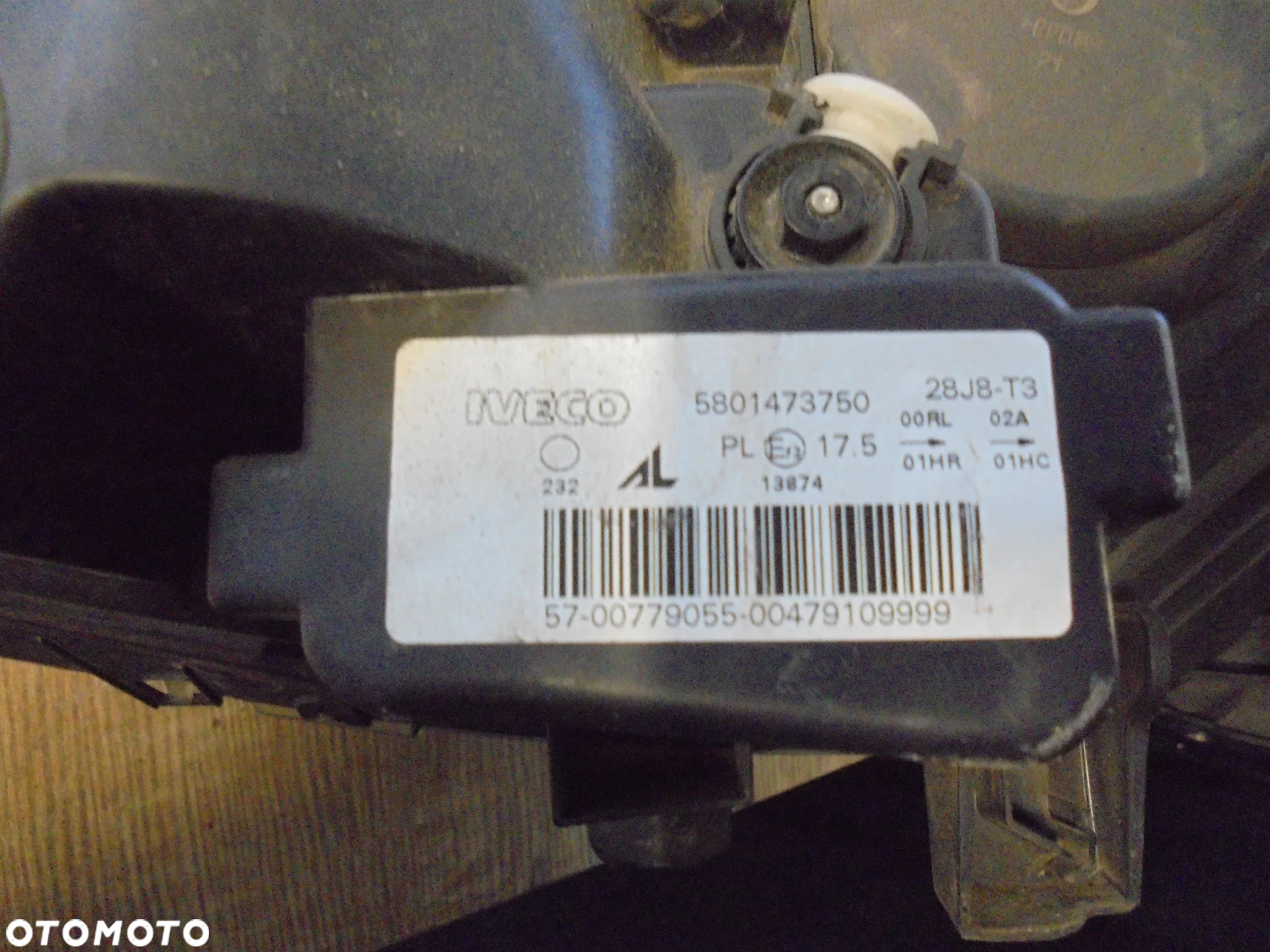 IVECO DAILY LAMPA LEWY PRZÓD EUROPA 5801473750 - 4