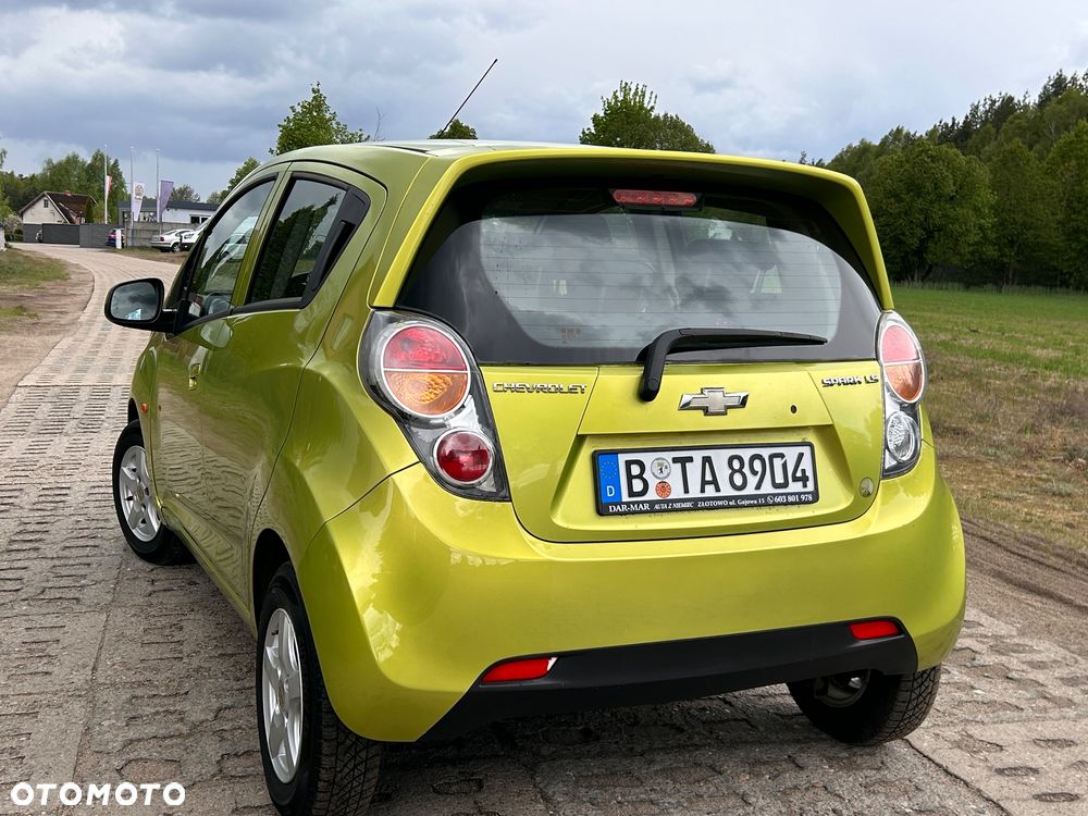 Chevrolet Spark 1.0 - 8