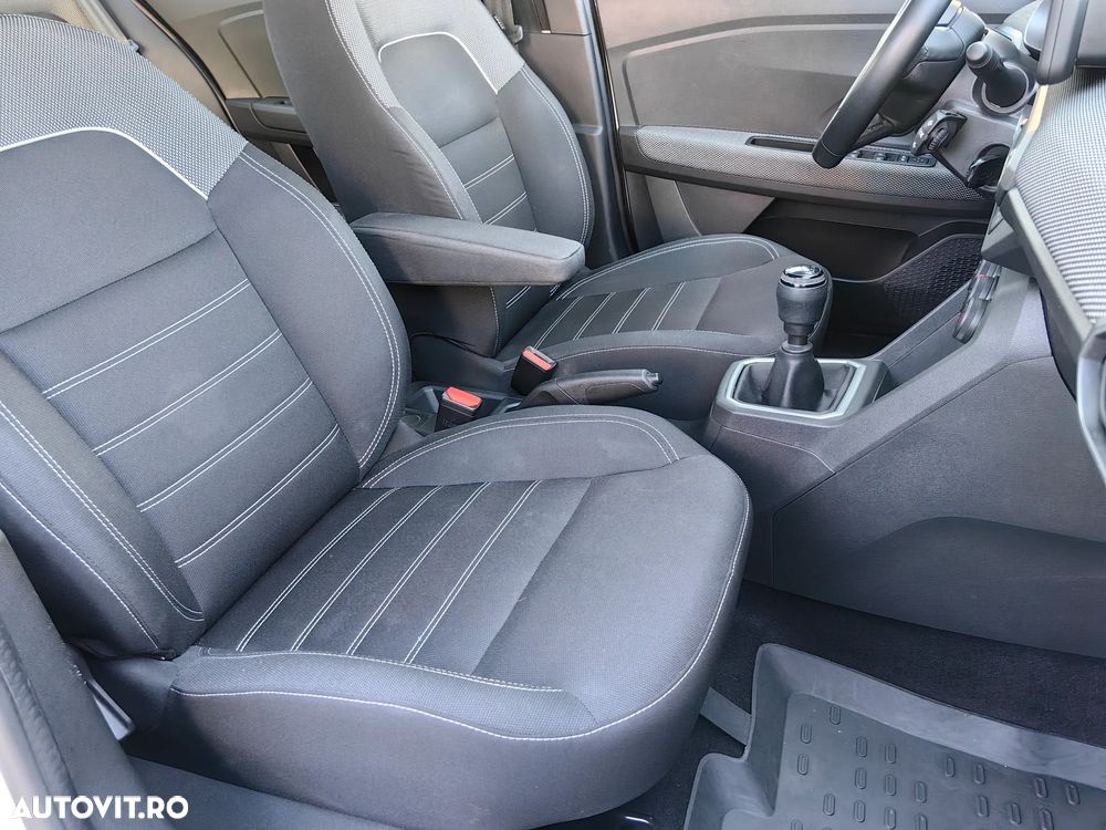 Dacia Logan TCe 90 MT6 Prestige - 19