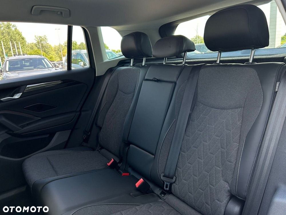 Volkswagen Tiguan - 8