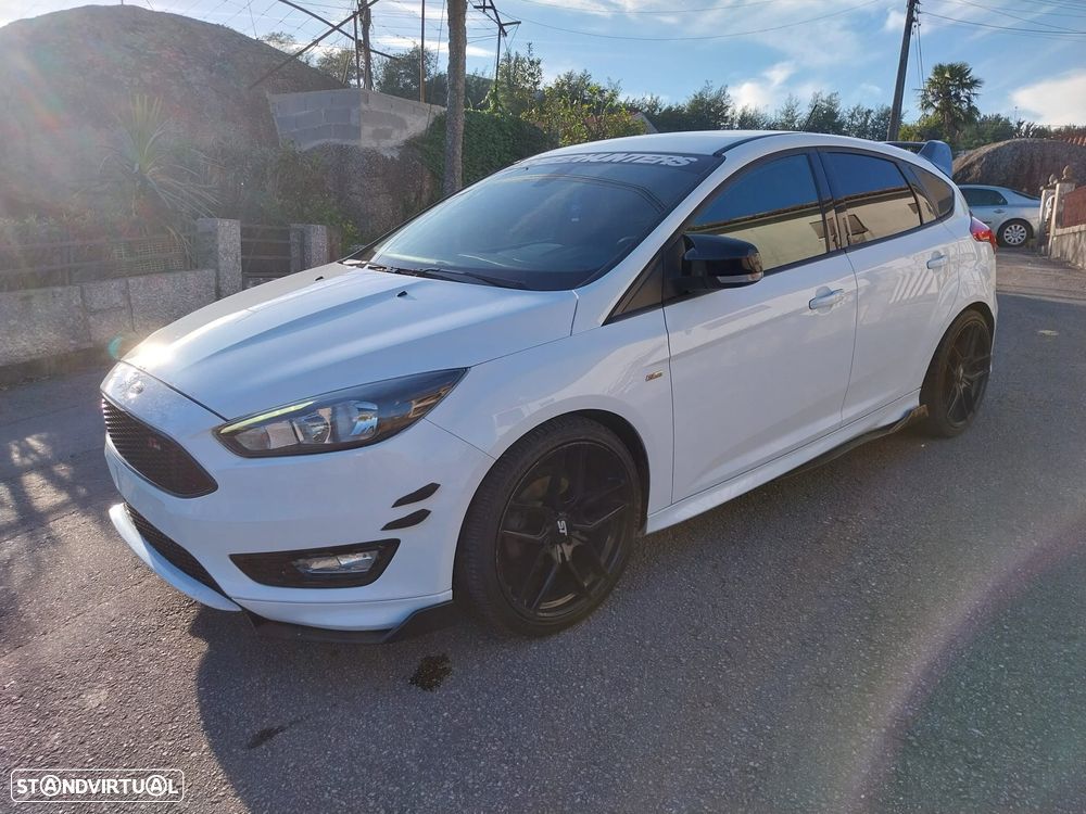Ford Focus 1.0 EcoBoost S&S ST-Line - 2