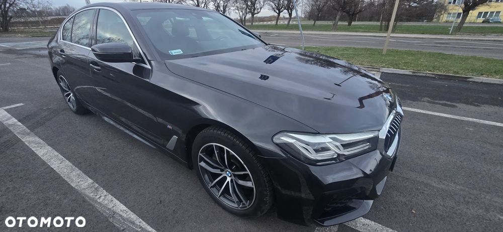 BMW Seria 5 520d Sport Line - 2
