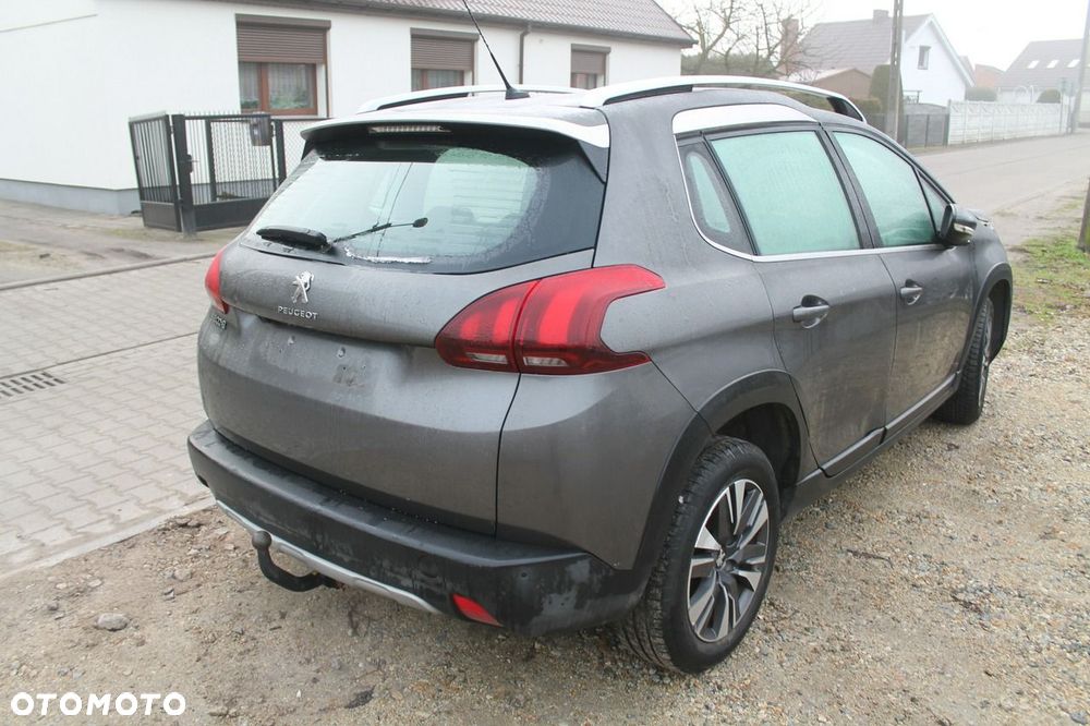 Peugeot 2008 - 5