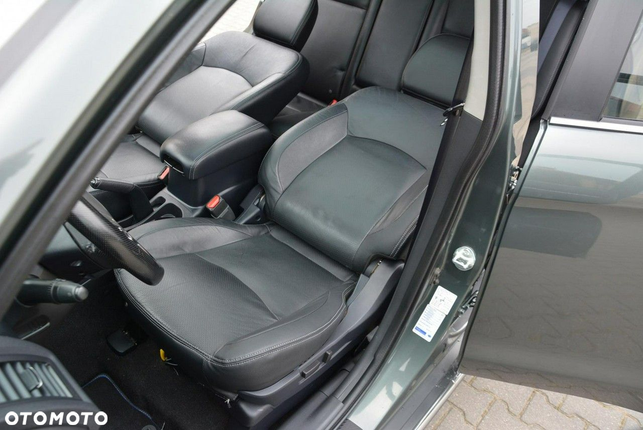 Peugeot 4008 - 24