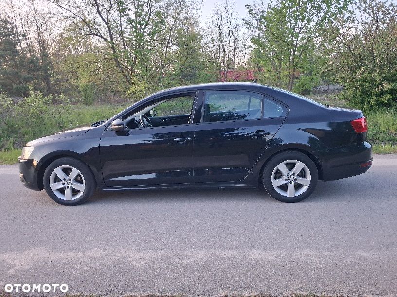 Volkswagen Jetta 1.2 TSI BlueMotion Technology Life - 5