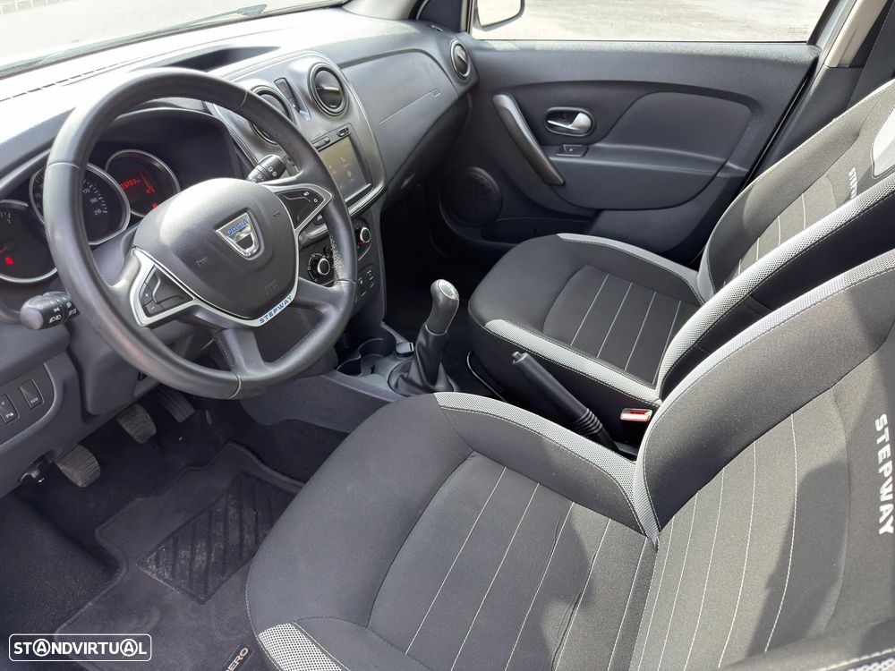 Dacia Sandero 0.9 TCe Stepway - 24