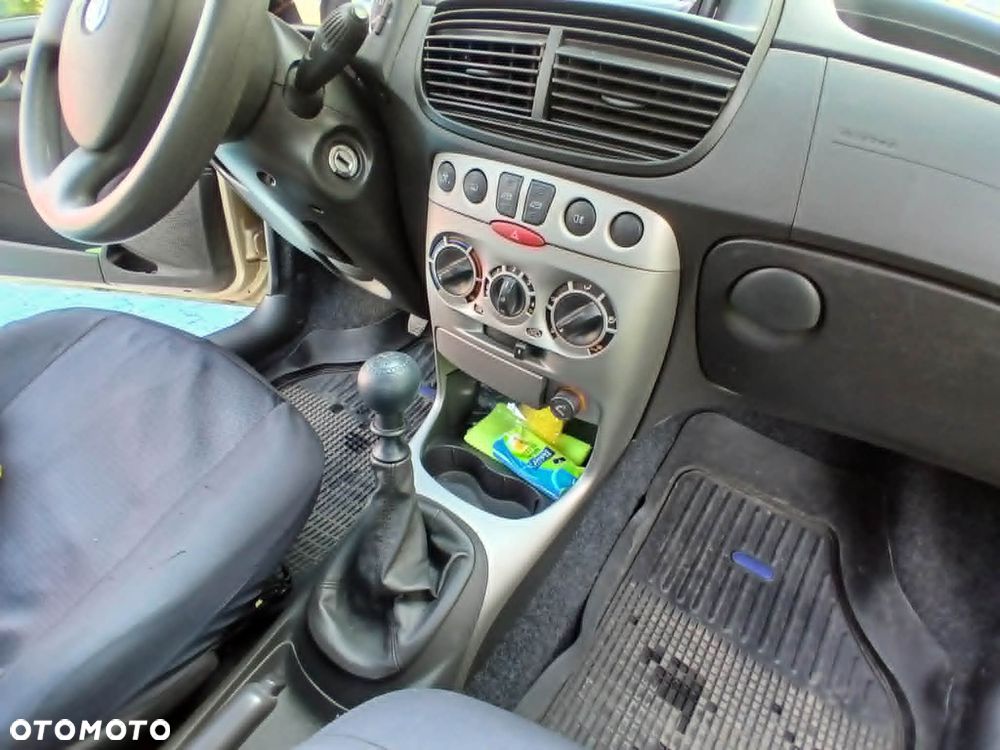Fiat Punto - 13