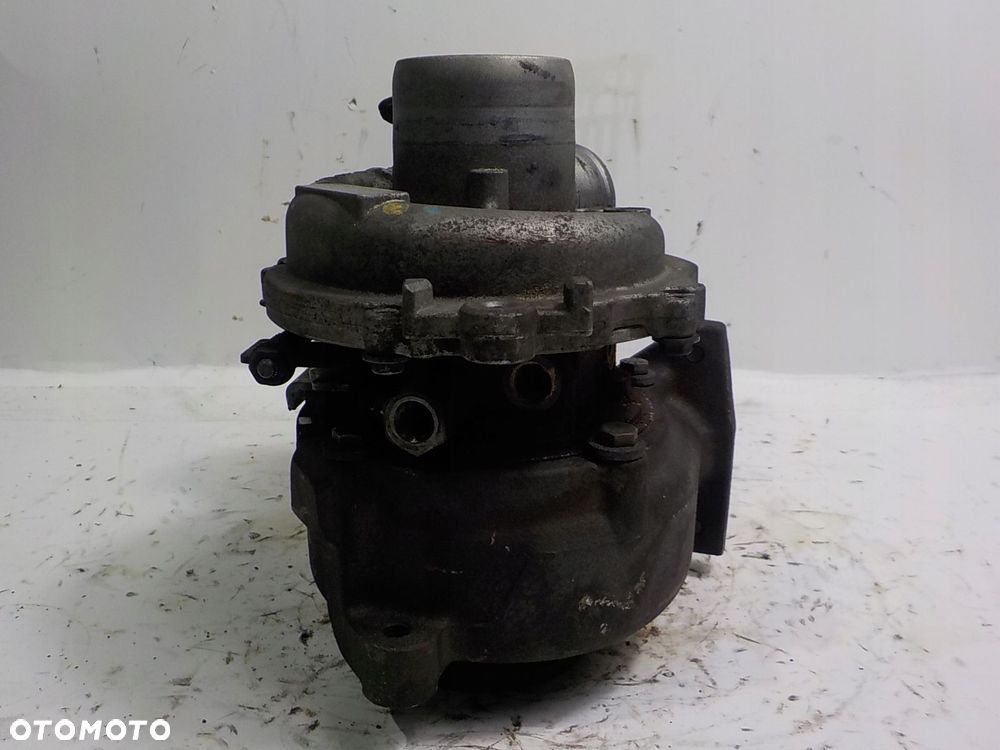 RENAULT SCENIC II TURBOSPRĘŻARKA TURBINA H8200398585 - 6