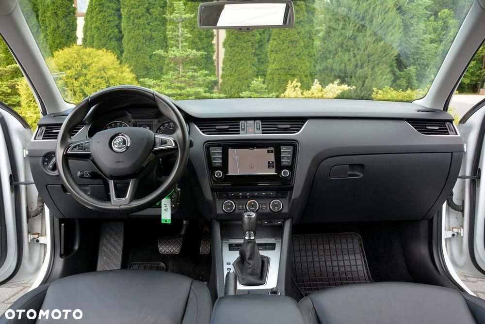 Skoda Octavia 2.0 TDI (Green tec) DSG Style - 26