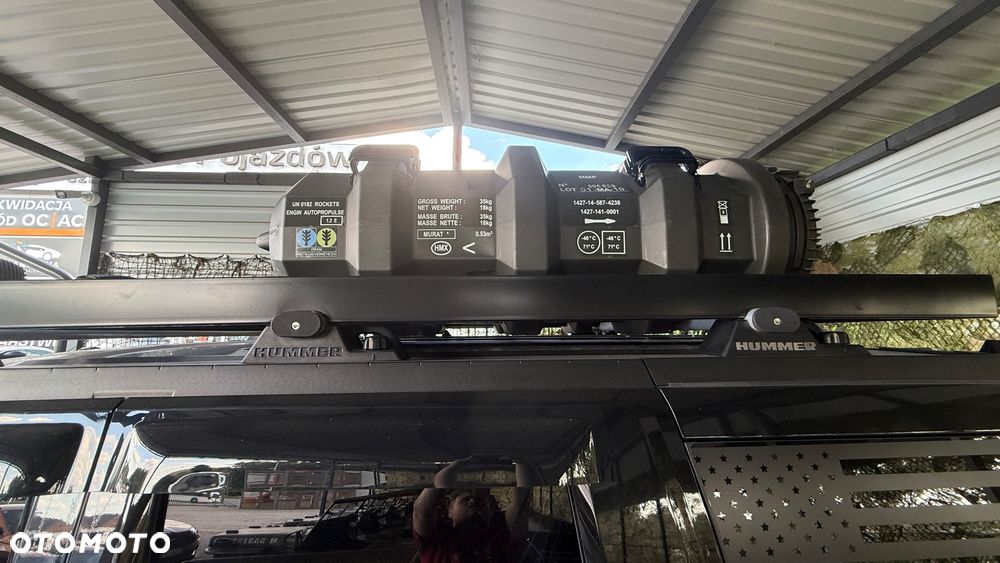 Hummer H2 6.0 V8 - 27