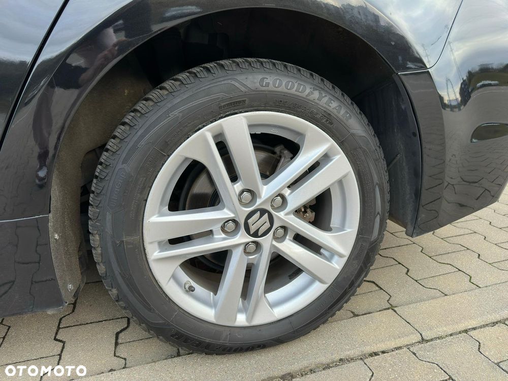 Suzuki Swace 1.8 Hybrid Premium Plus CVT - 9