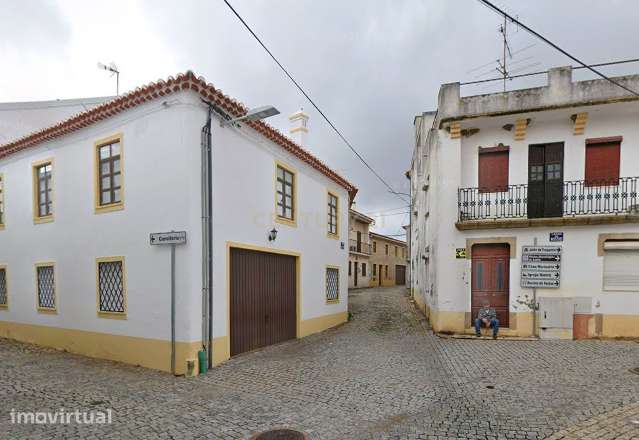 Ruína com Vista para a Montanha em Sarnadas de Ródão - Grande imagem: 2/8