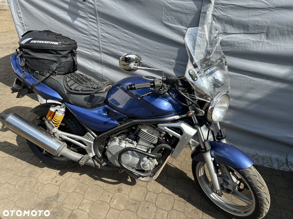 Kawasaki ER - 1