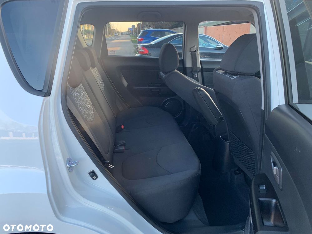 Kia Soul 1.6 CRDI Dream-Team Edition - 24