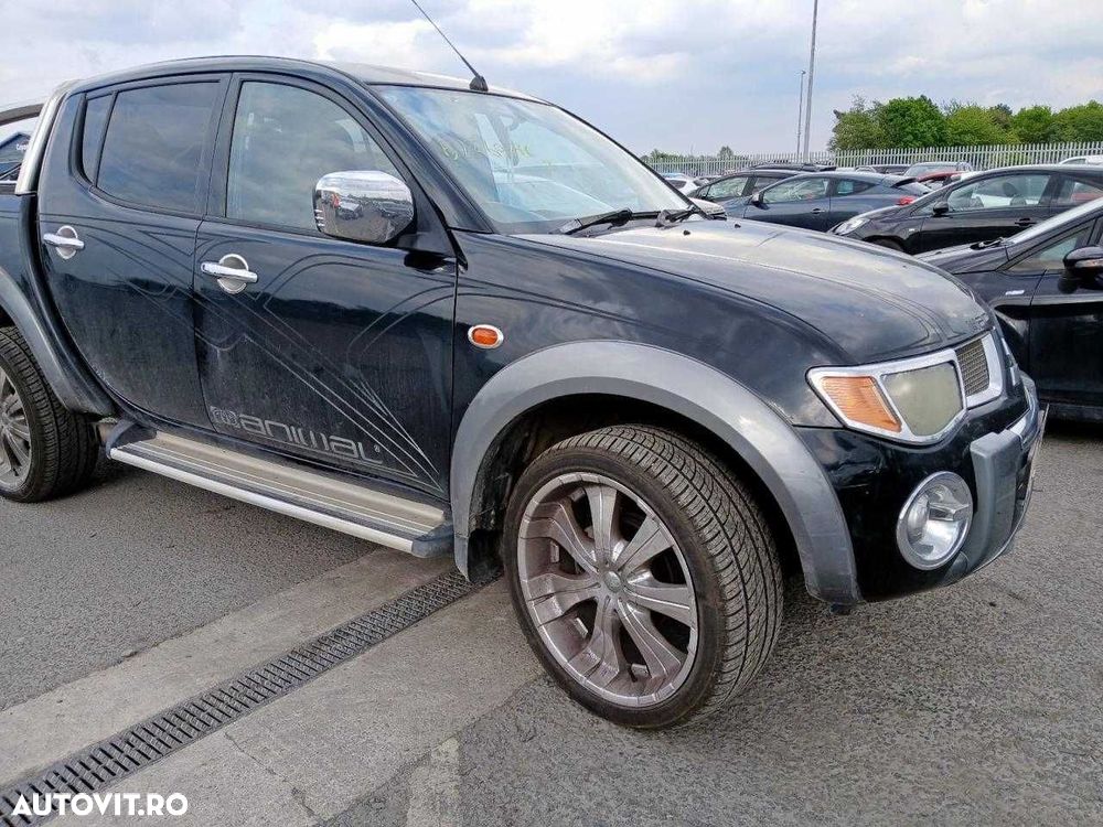 Dezmembrez Mitsubishi L200 2.5 Diesel 2006 - 2