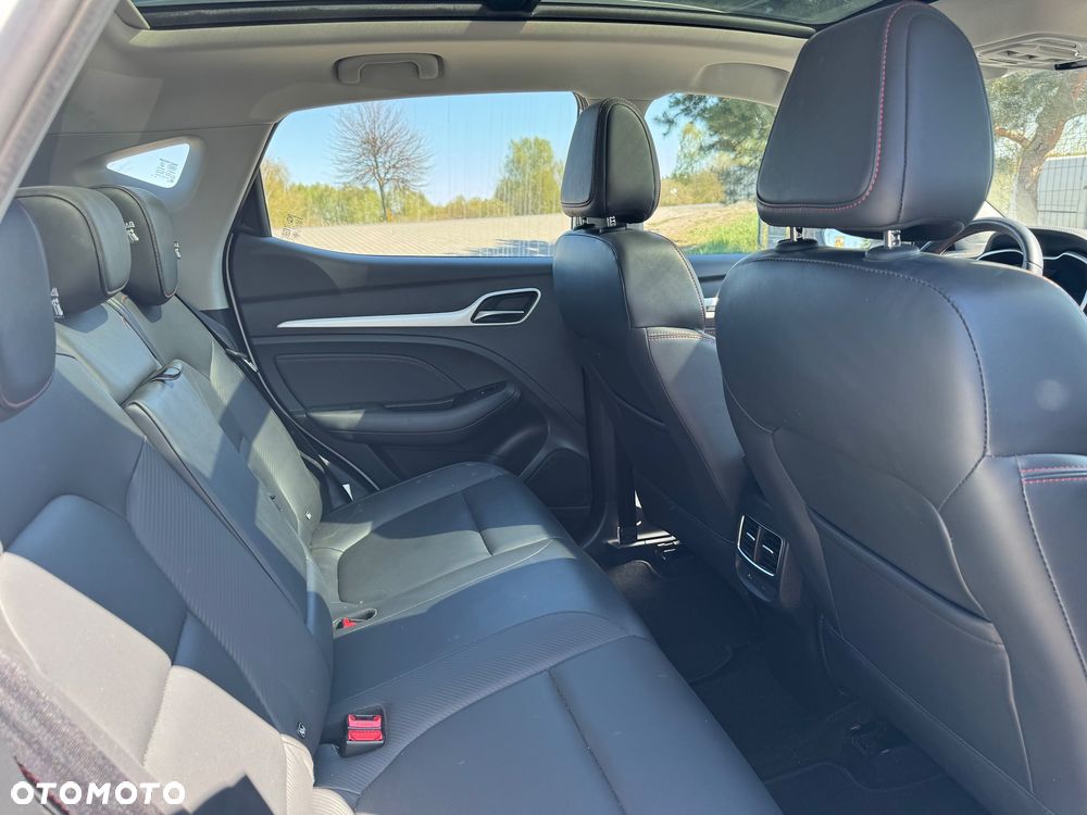 MG ZS Maximal Luxury - 8