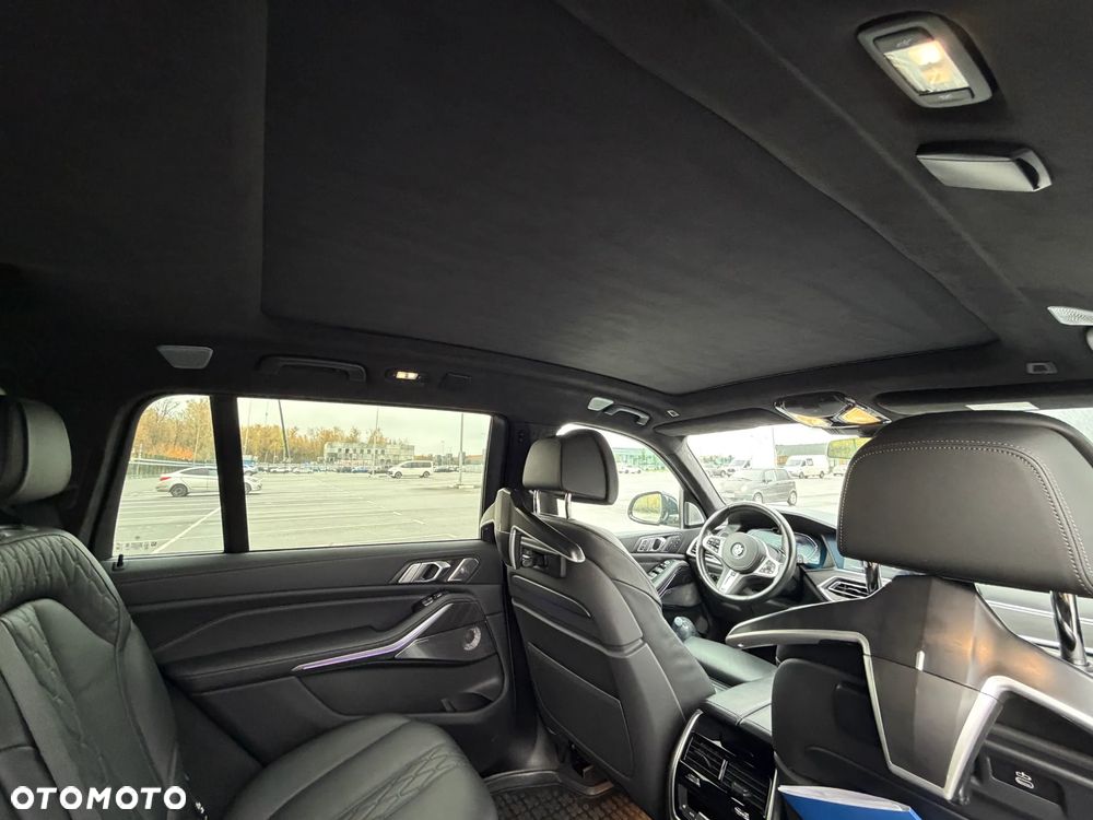 BMW X7 M50i sport - 18