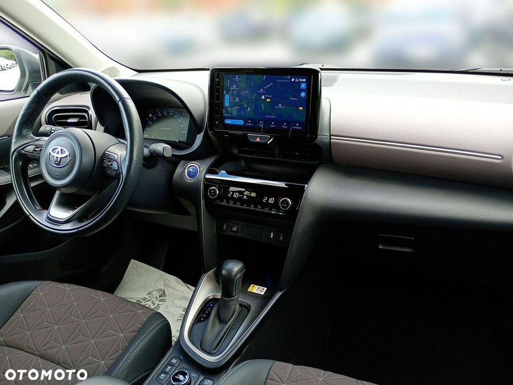 Toyota Yaris Cross - 17